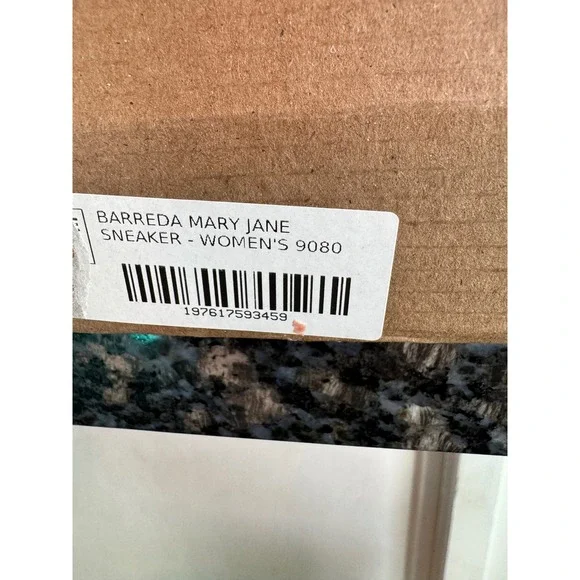 adidas Women's White Black samba special edition Sneakers - Picture 2 of 7